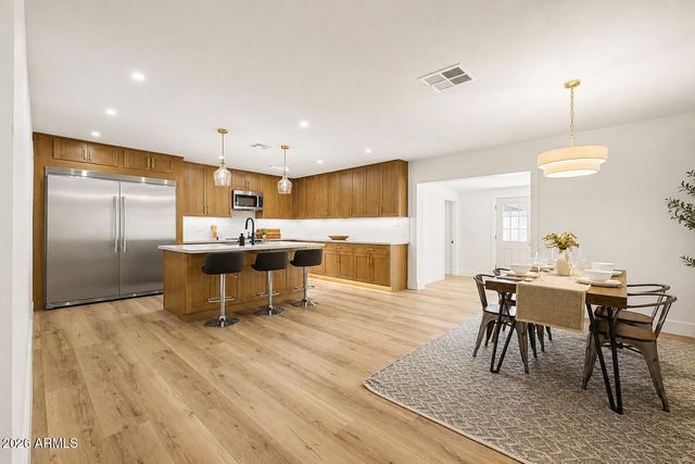 2259 E HARMONY Avenue, Mesa, AZ 85204