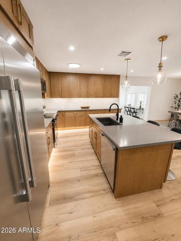 2259 E HARMONY Avenue, Mesa, AZ 85204