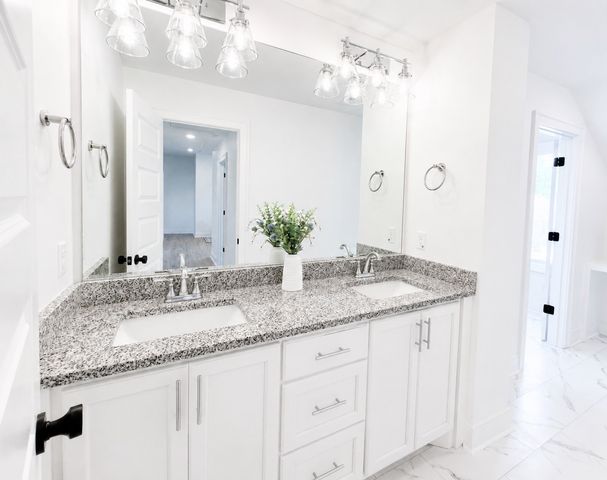 443 East Castle St, Murfreesboro, TN 37130