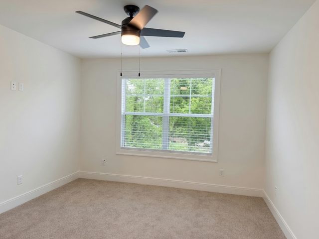 443 East Castle St, Murfreesboro, TN 37130