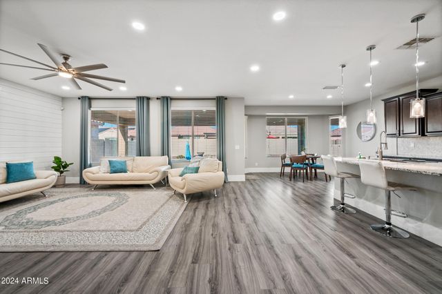 10764 W Prickly Pear Trail, Peoria, AZ 85383