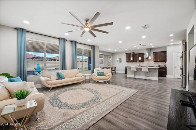 10764 W Prickly Pear Trail, Peoria, AZ 85383