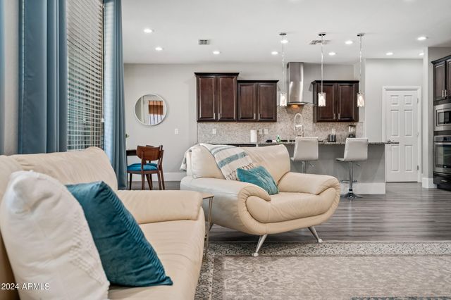 10764 W Prickly Pear Trail, Peoria, AZ 85383