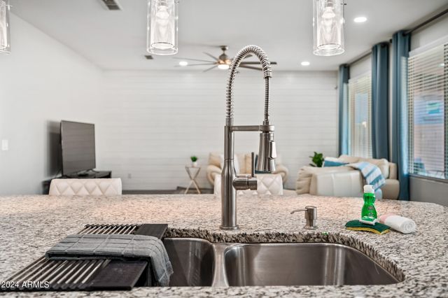 10764 W Prickly Pear Trail, Peoria, AZ 85383