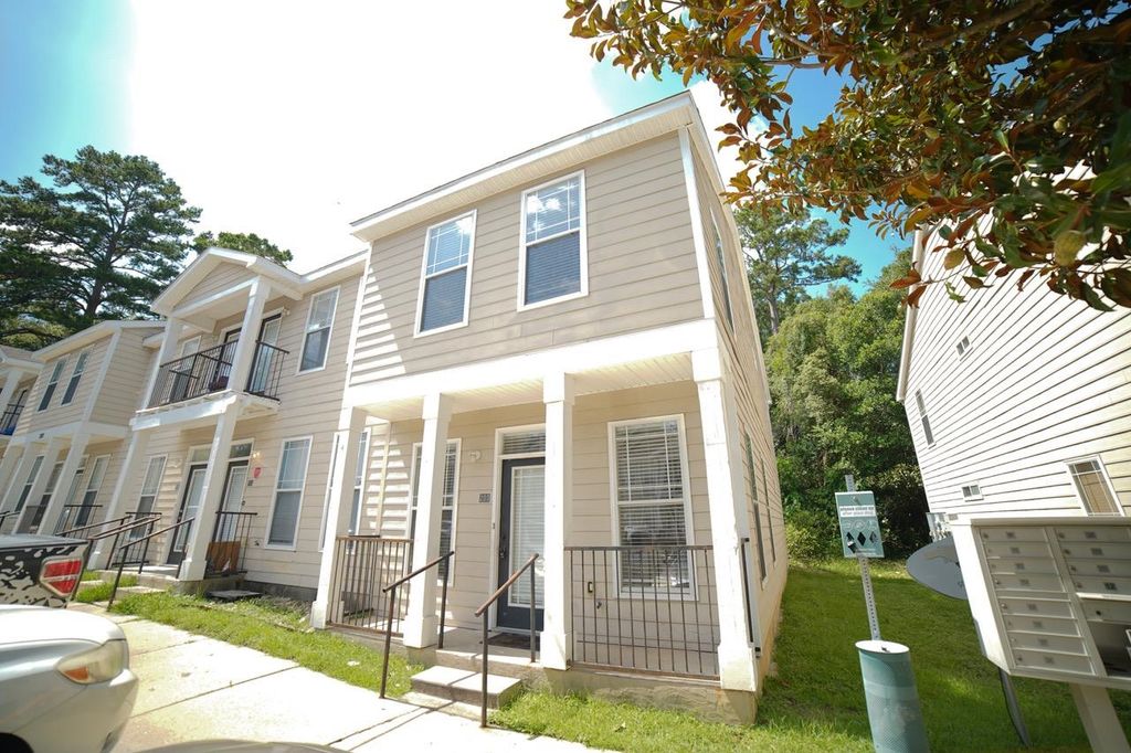 2400 Fred Smith Rd Apt 207, Tallahassee, FL 32303