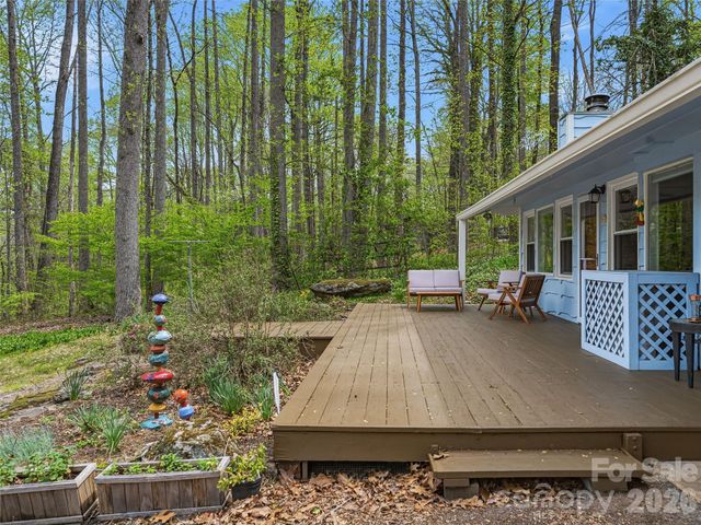 36 Dogwood Drive, Maggie Valley, NC 28751