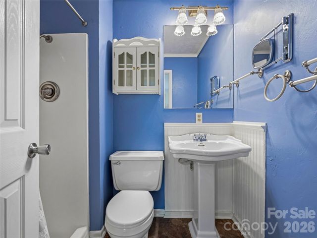 36 Dogwood Drive, Maggie Valley, NC 28751