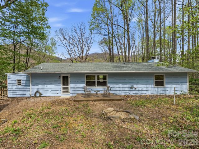 36 Dogwood Drive, Maggie Valley, NC 28751