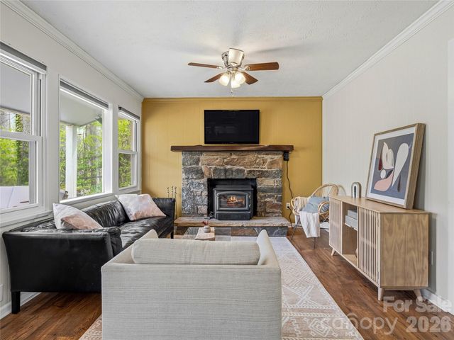 36 Dogwood Drive, Maggie Valley, NC 28751