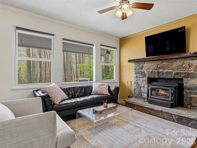 36 Dogwood Drive, Maggie Valley, NC 28751