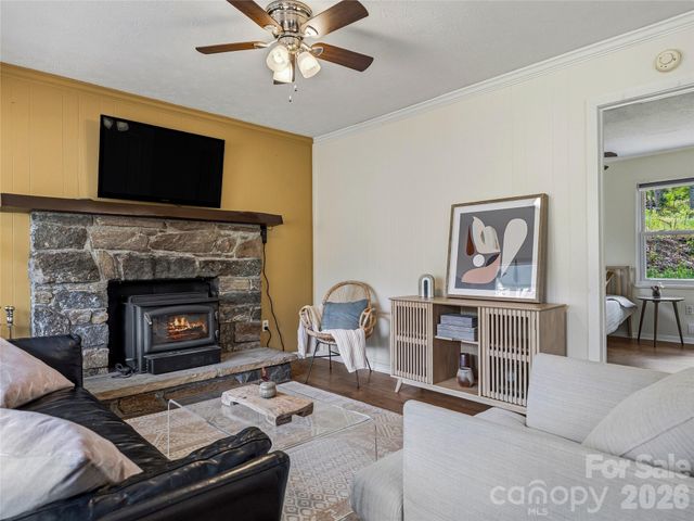 36 Dogwood Drive, Maggie Valley, NC 28751