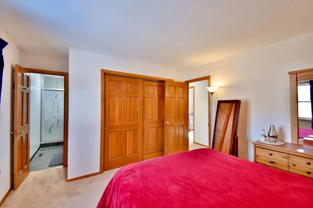 1587 Hennessy Vista, White Bear Twp, MN 55110