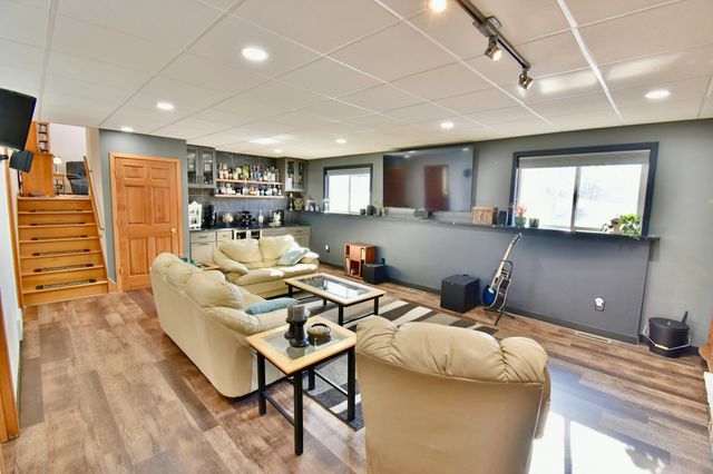 1587 Hennessy Vista, White Bear Twp, MN 55110