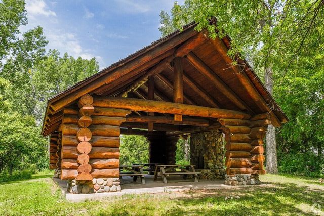 1587 Hennessy Vista, White Bear Twp, MN 55110