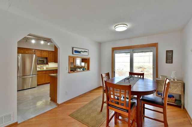 1587 Hennessy Vista, White Bear Twp, MN 55110