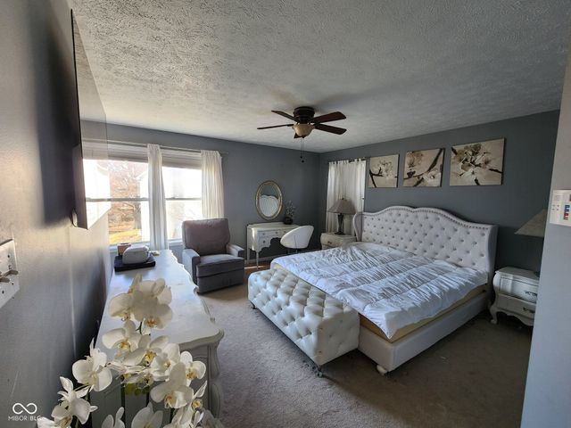 8607 Longspur Court, Indianapolis, IN 46234