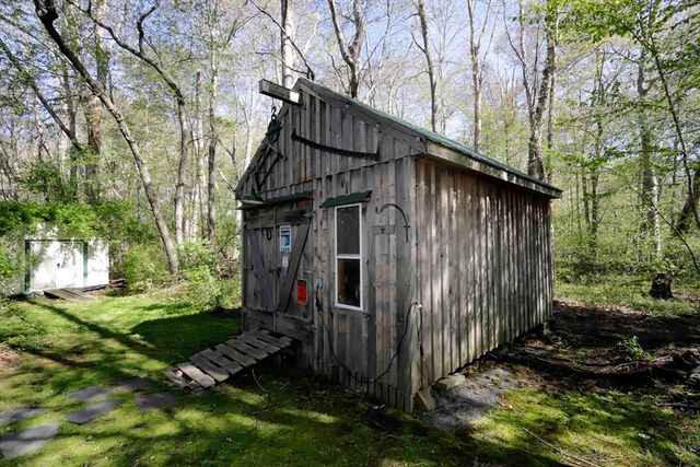 54 Holly Lane, Westport, MA 02790