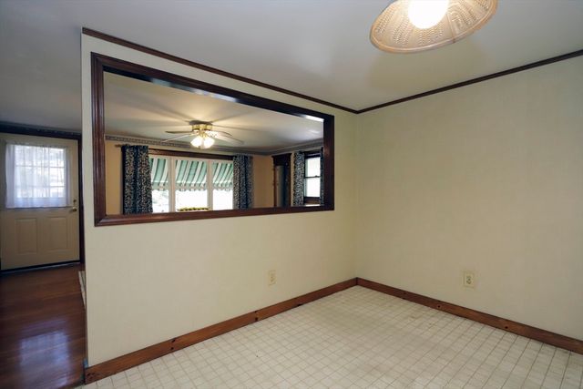 54 Holly Lane, Westport, MA 02790