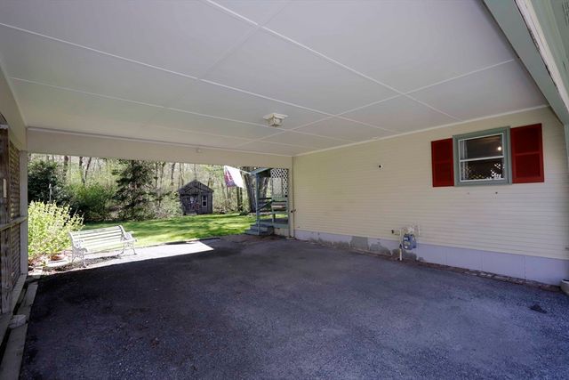 54 Holly Lane, Westport, MA 02790