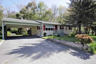 54 Holly Lane, Westport, MA 02790