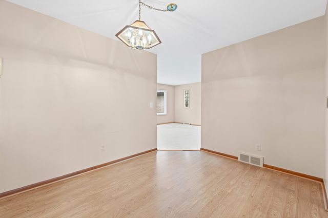 35758 Bal Clair Street, New Baltimore, MI 48047