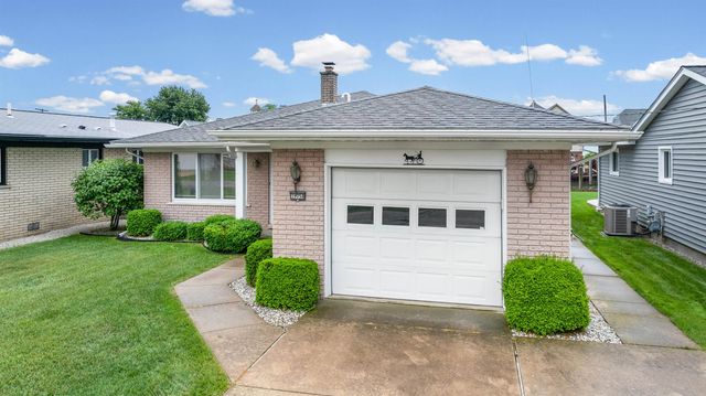 35758 Bal Clair Street, New Baltimore, MI 48047