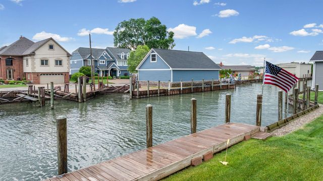35758 Bal Clair Street, New Baltimore, MI 48047