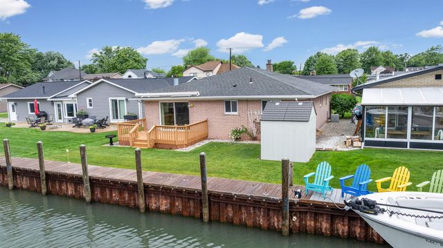 35758 Bal Clair Street, New Baltimore, MI 48047