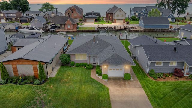35758 Bal Clair Street, New Baltimore, MI 48047