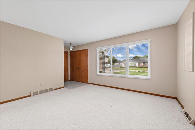 35758 Bal Clair Street, New Baltimore, MI 48047