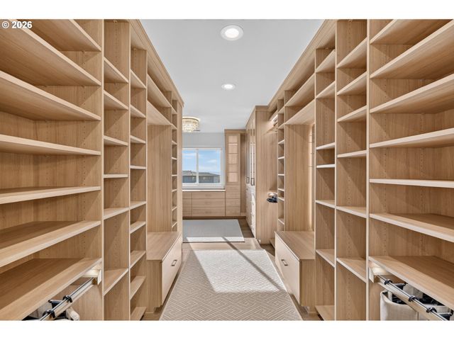 1740 Nw Klickitat St, Camas, WA 98607