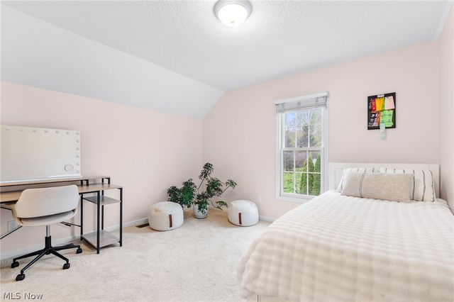 7375 Burntwood Way, Hudson, OH 44236