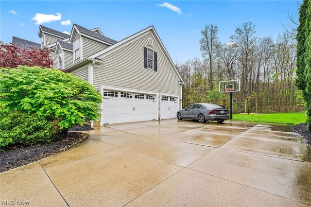 7375 Burntwood Way, Hudson, OH 44236