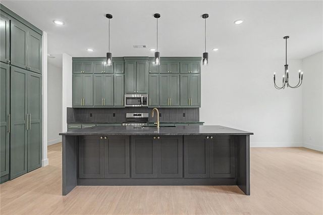 7 Kilmarnock Lane, Bella Vista, AR 72715