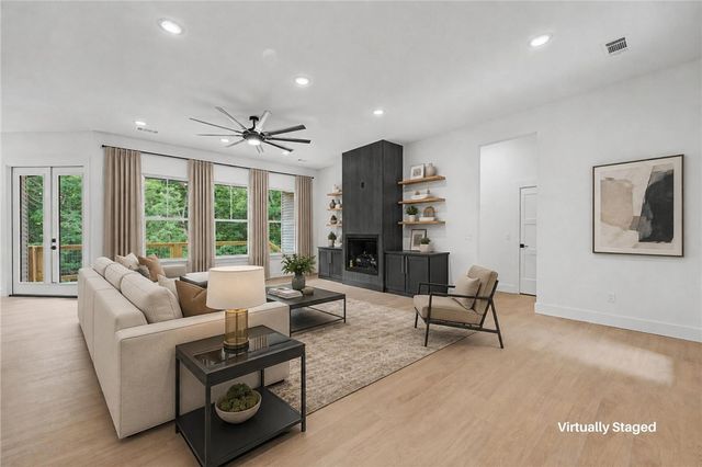 7 Kilmarnock Lane, Bella Vista, AR 72715