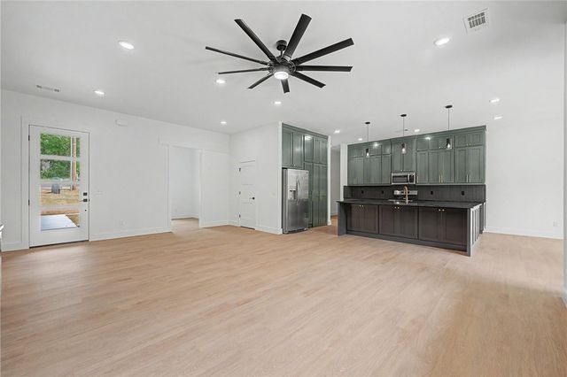 7 Kilmarnock Lane, Bella Vista, AR 72715