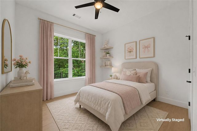 7 Kilmarnock Lane, Bella Vista, AR 72715