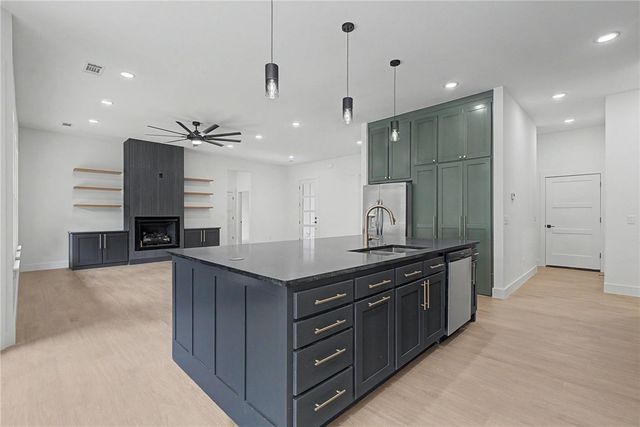 7 Kilmarnock Lane, Bella Vista, AR 72715