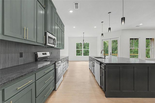 7 Kilmarnock Lane, Bella Vista, AR 72715