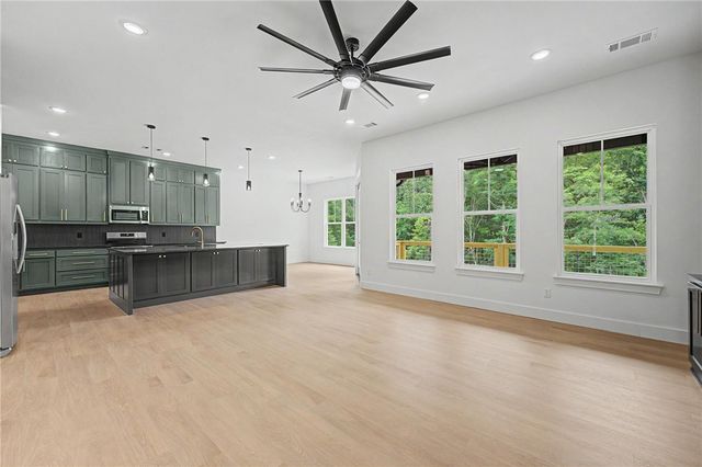 7 Kilmarnock Lane, Bella Vista, AR 72715