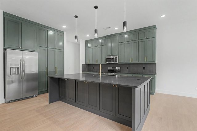 7 Kilmarnock Lane, Bella Vista, AR 72715