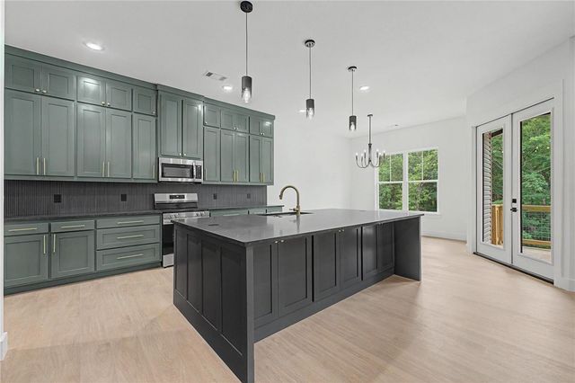 7 Kilmarnock Lane, Bella Vista, AR 72715