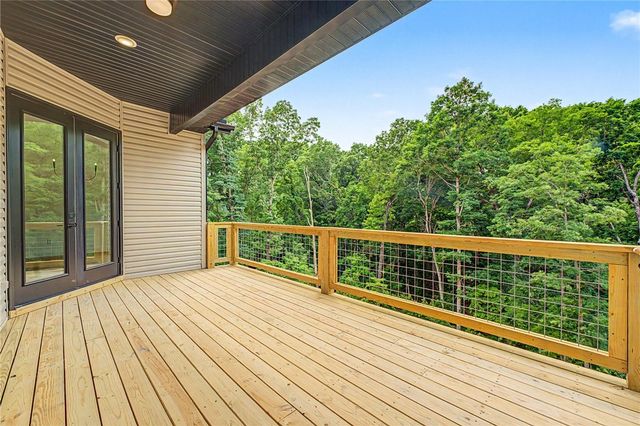 7 Kilmarnock Lane, Bella Vista, AR 72715