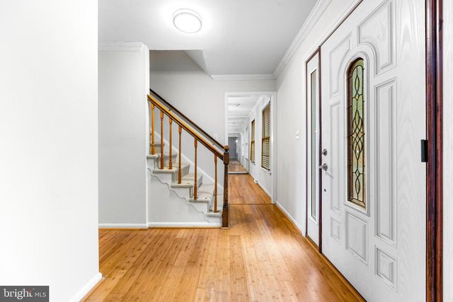 6 JONATHANS CT, Cockeysville, MD 21030