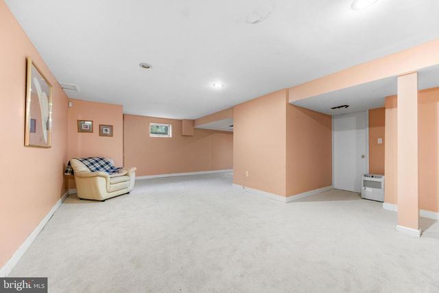 6 JONATHANS CT, Cockeysville, MD 21030