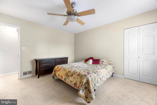 6 JONATHANS CT, Cockeysville, MD 21030