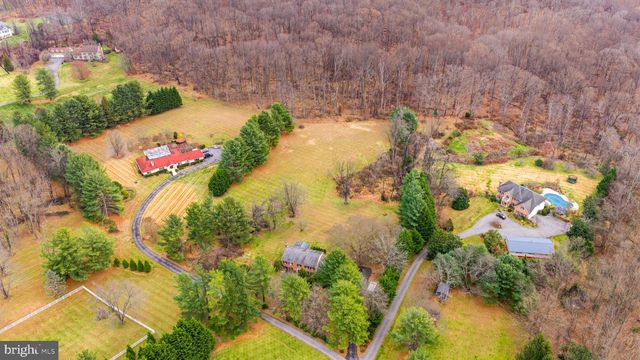 6 JONATHANS CT, Cockeysville, MD 21030