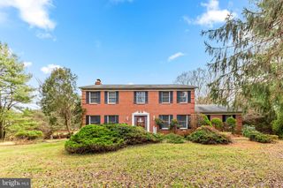 6 JONATHANS CT, Cockeysville, MD 21030