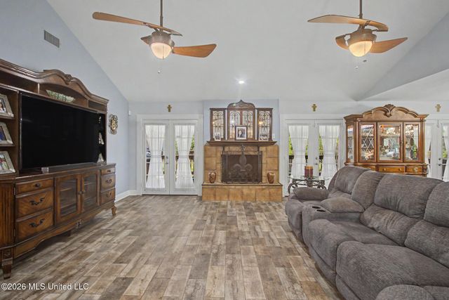 5624 Aila Street, Diamondhead, MS 39525