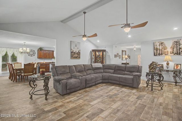 5624 Aila Street, Diamondhead, MS 39525